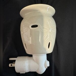 Scentsy Sand Dollar Wax Warmer